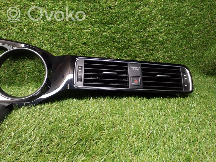 Volkswagen Jetta VI Dashboard trim 5C7857243C