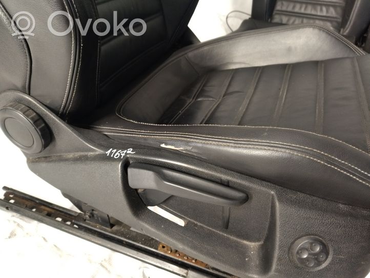 Volkswagen Scirocco Fotele / Kanapa / Komplet 