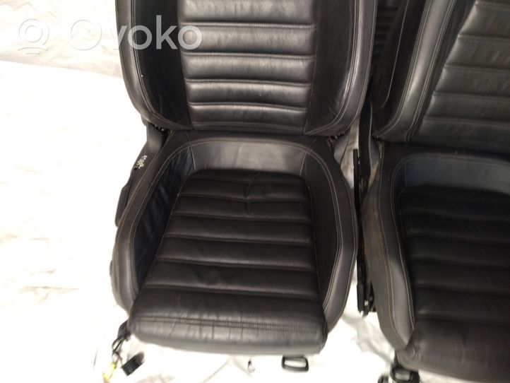 Volkswagen Scirocco Fotele / Kanapa / Komplet 