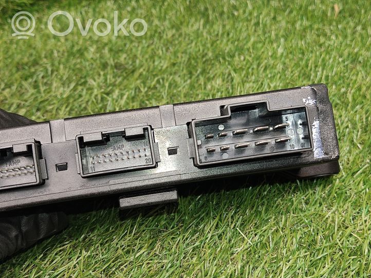 Audi A4 S4 B7 8E 8H Sunroof control unit/module 8H0959255A