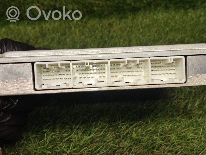 Toyota Avensis T250 Centralina/modulo motore ECU 8966105690