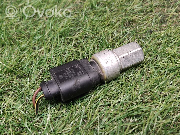 Volkswagen PASSAT CC Air conditioning (A/C) pressure sensor 1K0959126A