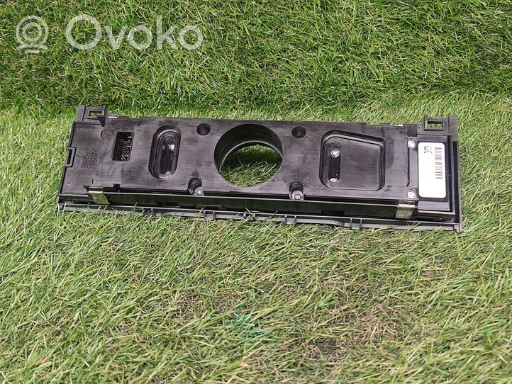 Land Rover Range Rover L322 Przełączniki podgrzewania foteli YUL501270