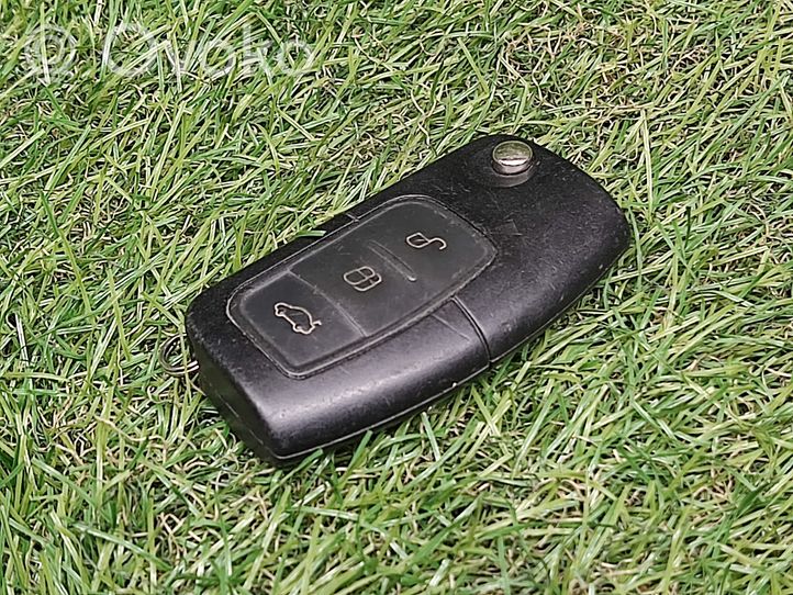 Ford Focus Aizdedzes atslēga / karte 3M5T15K601AB