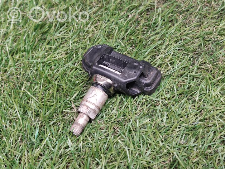 Opel Astra J Tire pressure sensor 13581560