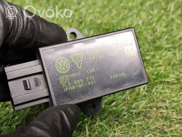 Volkswagen Touareg I Seat heating relay 7L0959772