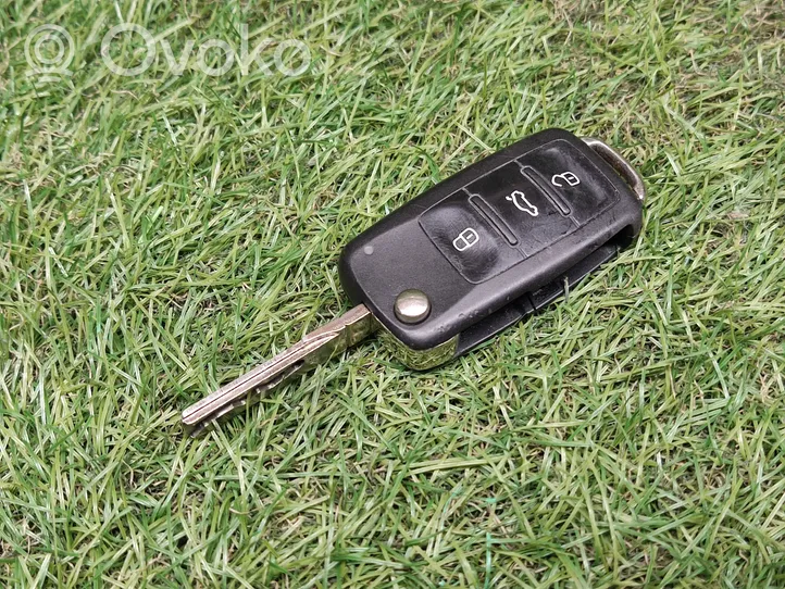 Volkswagen Golf VI Klucz / Karta zapłonu 5K0837202AD