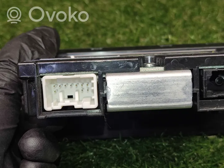 Volvo V50 Monitori/näyttö/pieni näyttö 30679647