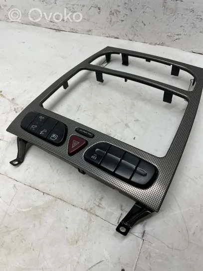 Mercedes-Benz C W203 Panneau de garniture console centrale A2036830214