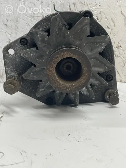 Audi Coupe Generatore/alternatore 053903015B