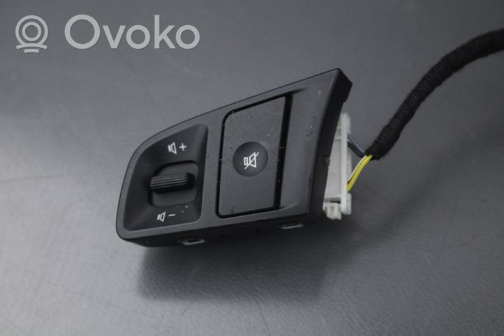 KIA Venga Kiti jungtukai/ rankenėlės/ perjungėjai 967001P100