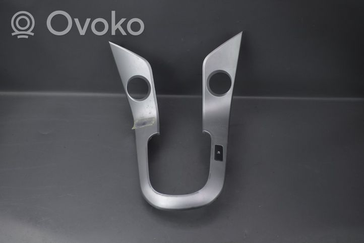 Chevrolet Cruze Rivestimento in plastica cornice della leva del cambio 96828426