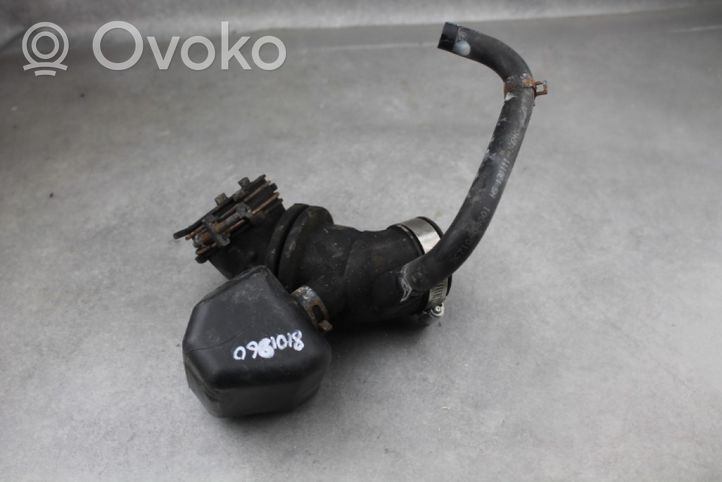 KIA Rio Altra parte del vano motore 282101Y200