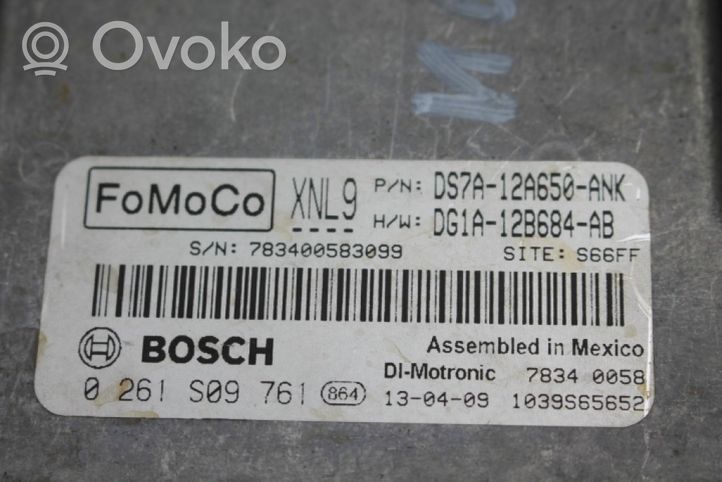 Ford Fusion Komputer / Sterownik ECU i komplet kluczy 0261S09761