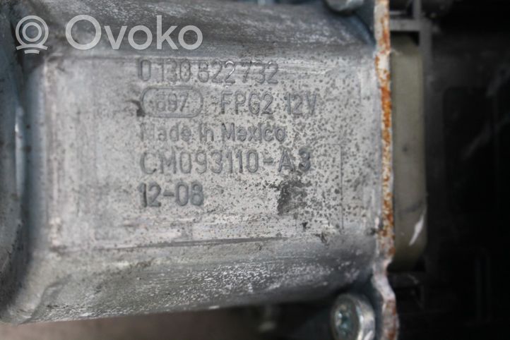 Ford Escape Elektryczny podnośnik szyby drzwi przednich 0130822732