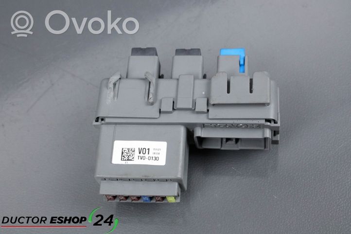 Honda Civic IX Module de fusibles V01TV00130