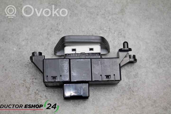 Hyundai i40 Traction control (ASR) switch 937303Z850