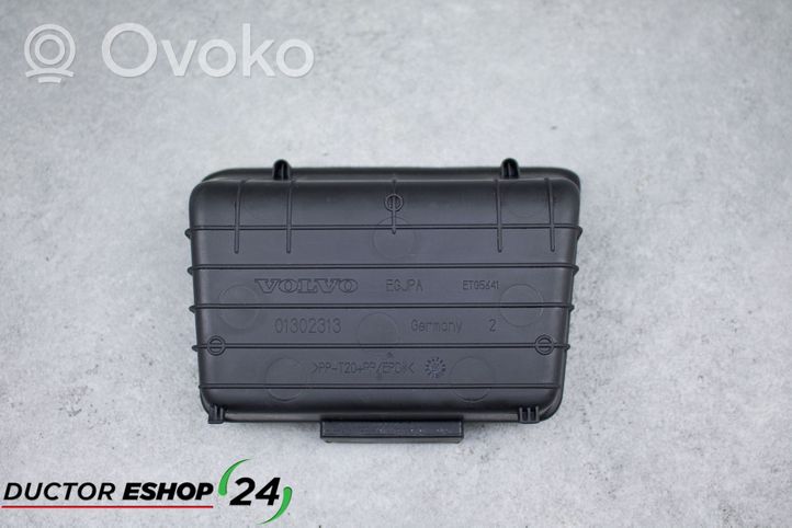 Volvo V40 Cassetto/ripiano 01302313