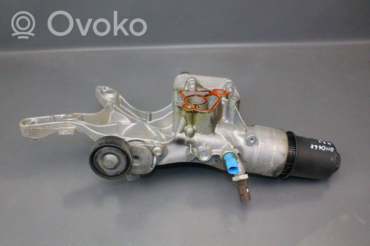 Volkswagen Jetta VI Supporto di montaggio del filtro dell’olio 06K117021B