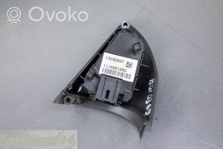 Chevrolet Cruze Boutons / interrupteurs volant 13292667