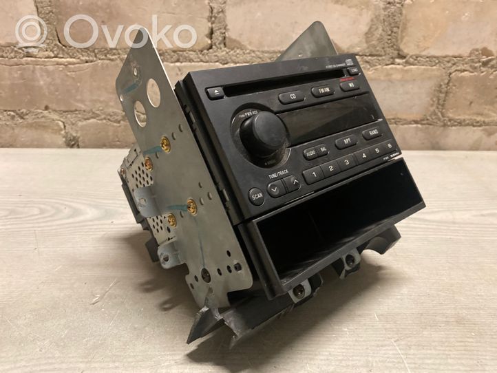 Subaru Legacy Radion/GPS-laitteen pääyksikön kehys 86201AE36A