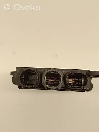 BMW 6 F06 Gran coupe Current control relay V4915341802