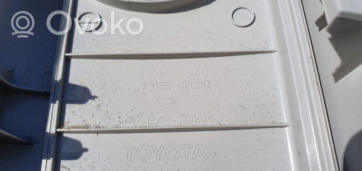 Toyota Auris E180 Turvavyön koristelista 
