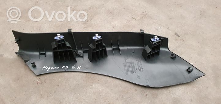 Renault Megane III Rivestimento montante (D) (superiore) 