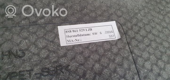 Audi TT TTS RS Mk3 8S Tavaratilan kaukalon tekstiilikansi 