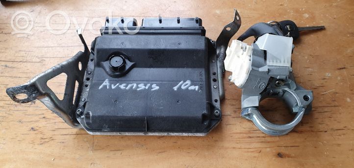 Toyota Avensis T270 Engine control unit/module 
