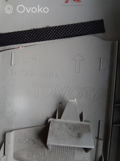 Toyota Verso Saugos diržo apdaila 