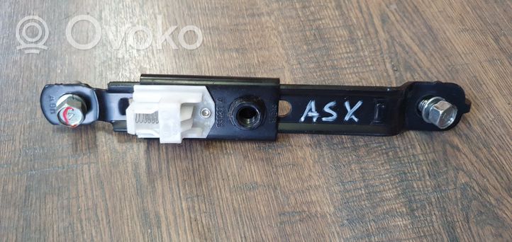 Mitsubishi ASX Silniczek regulacji pasów bezpieczeństwa 