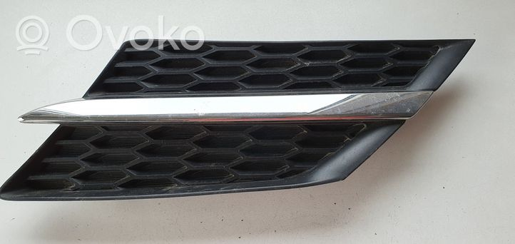 Toyota RAV 4 (XA40) Grille inférieure de pare-chocs avant 