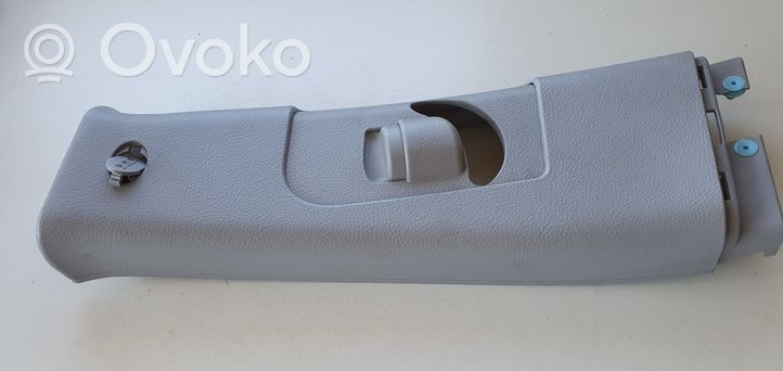 Hyundai Santa Fe Seat belt trim 