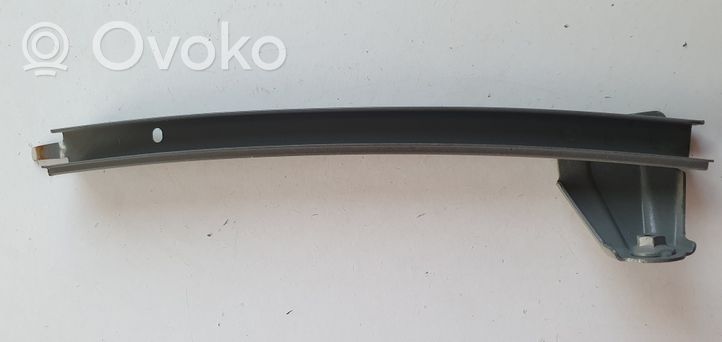 Toyota Prius (XW50) Front door windshield rail 