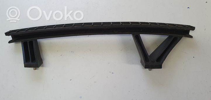 Hyundai i20 (PB PBT) Front door windshield rail 