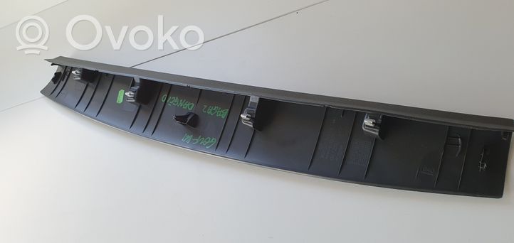 Volkswagen Golf VII Bottom trim 