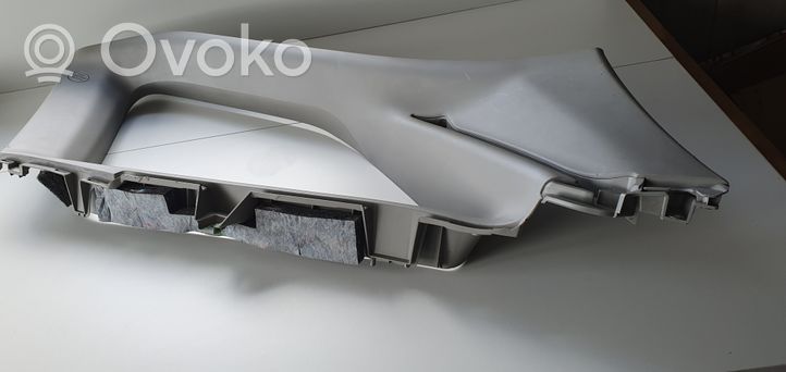 Toyota Auris E180 Garniture latéral de hayon / coffre 