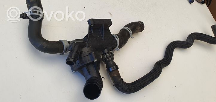 Nissan X-Trail T32 Thermostat housing 