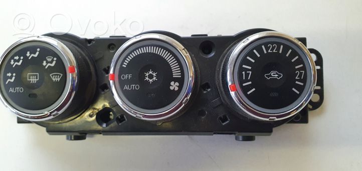 Mitsubishi Outlander Climate control unit 