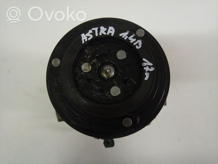 Opel Astra K Компрессор (насос) кондиционера воздуха 