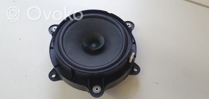 Renault Captur Rear door speaker 