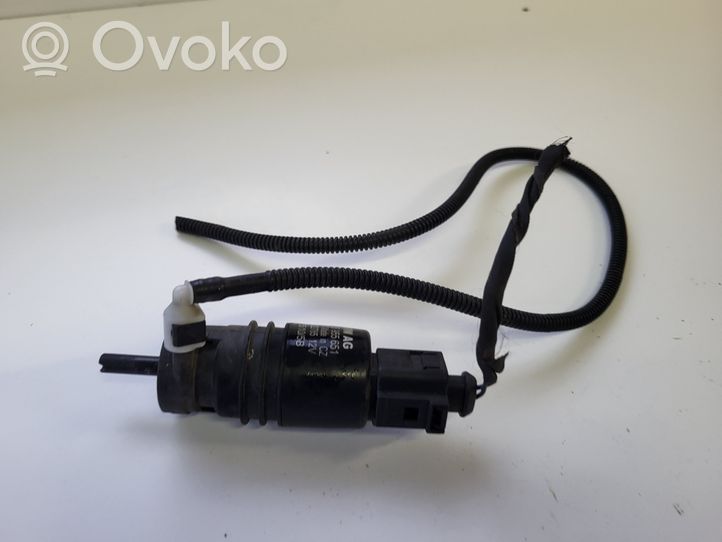 Seat Exeo (3R) Windshield washer spray nozzle 