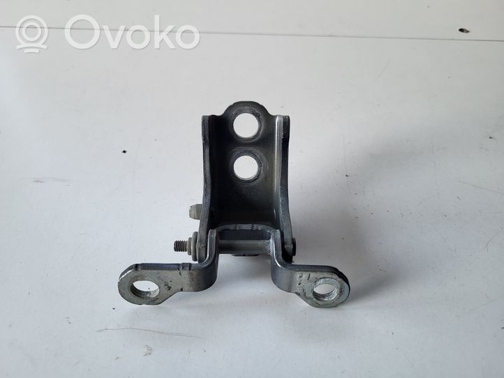 Renault Kadjar Front door upper hinge 