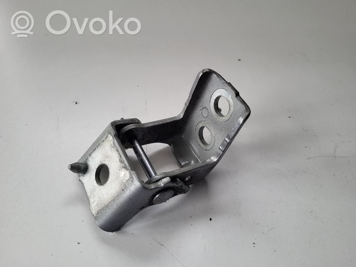 Opel Grandland X Front door lower hinge 