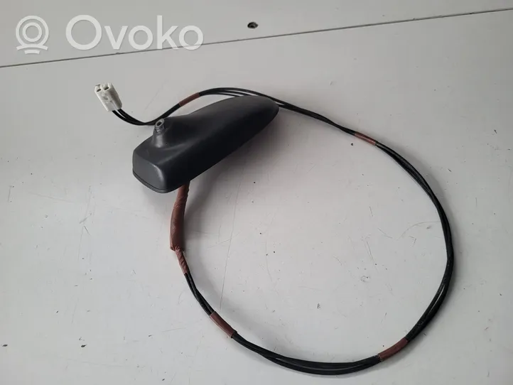 Toyota Avensis T270 Antena radiowa 