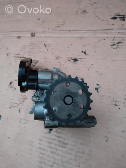 Renault Trafic III (X82) Oil pump 