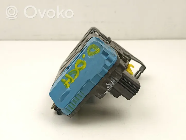 Volvo S60 Front door lock 30784977