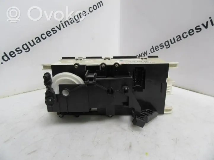 Mercedes-Benz Actros Air conditioner control unit module 