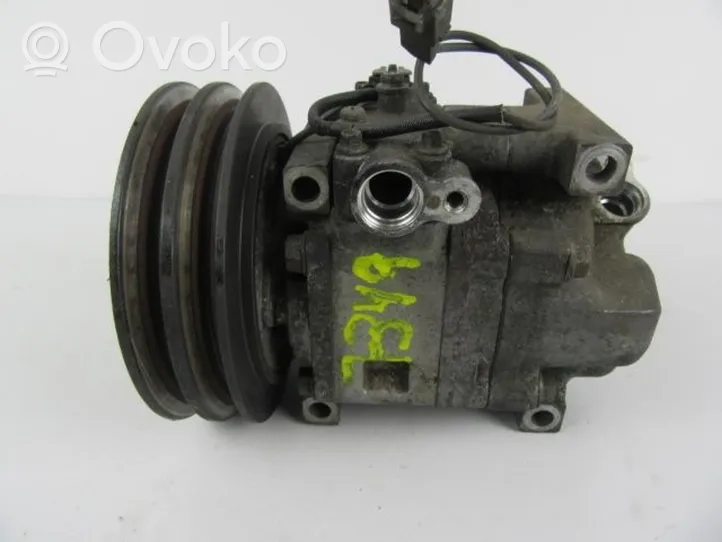 Mazda 323 Compresseur de climatisation C10061K00